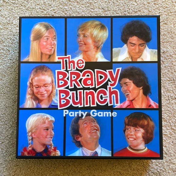 “The Brady Bunch Party Game” - Picture 1 of 11